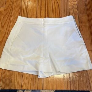 Zara NWOT white shorts